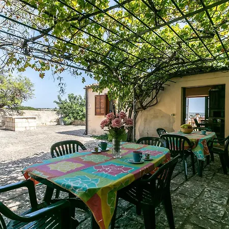 Сasa de vacaciones Cozy In Ragusa With Kitchen *